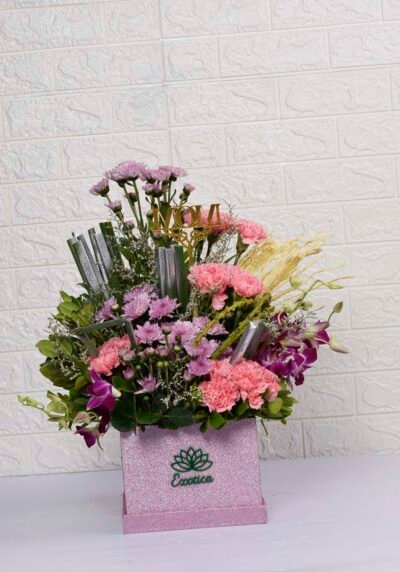 Box Arrangements Box Flower Arrangement of Purple Daisy & Carnation