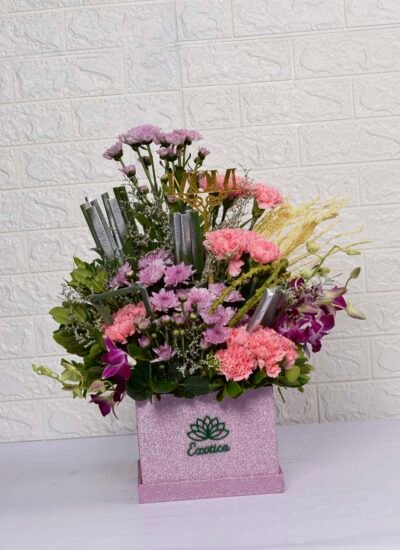 Box Arrangements Box Flower Arrangement of Purple Daisy & Carnation