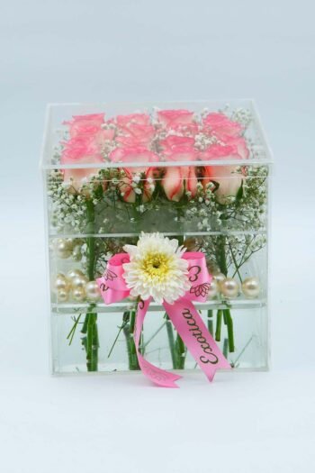 Box Arrangements Roses in Acrylic Box