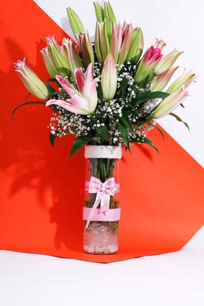 Fresh Flowers Glass vase Of Pink Oriental Lily & Gypso