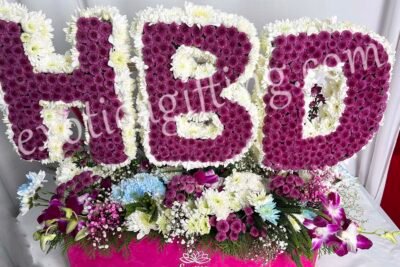 Box Arrangements Flower Arrangement of “HBD” With White & Purple Daisy