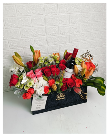 Box Arrangements Luxury Wine & Floral Elegance Gift Box